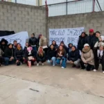 «La política nos hundió»: empresario comunicó entre lágrimas el cierre de dos fábricas y los 120 despidos