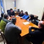 Continúan las reuniones para definir el aumento de sueldos a municipales de Roque Pérez