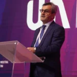 Los industriales, con otros sectores, aceleran su presión contra el Gobierno por el alza del contrabando